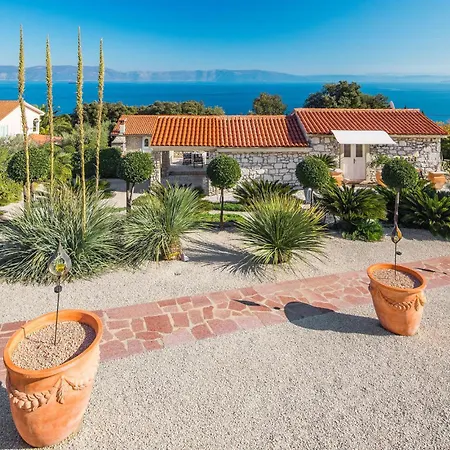 Pet Friendly In With House Sea View * Ravni